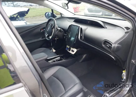 2018 Toyota Prius Prime Premium из США, поврежденный, VIN JTDKARFP3J3099444